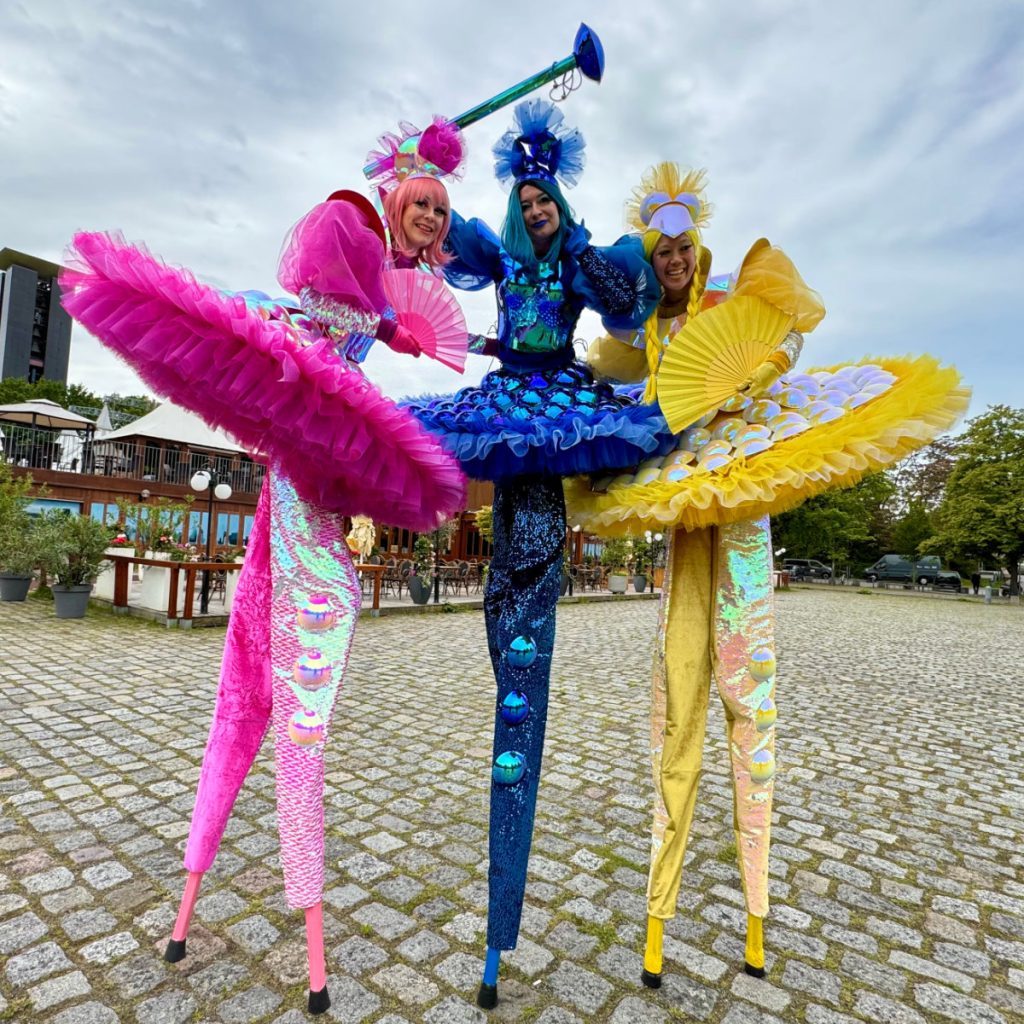 AKTUELLES - Dulce Compania - Walk Acts, Stelzenlufer, Event Ideen -  Walkacts, Walking Acts, Galaknstler